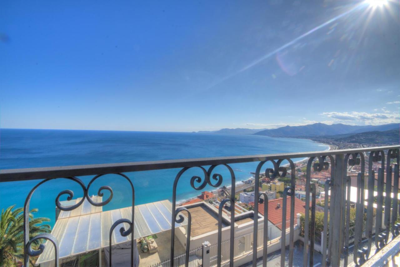 Villa Ischia Attico Sul Mare A Verezzi Borgio Verezzi Ngoại thất bức ảnh